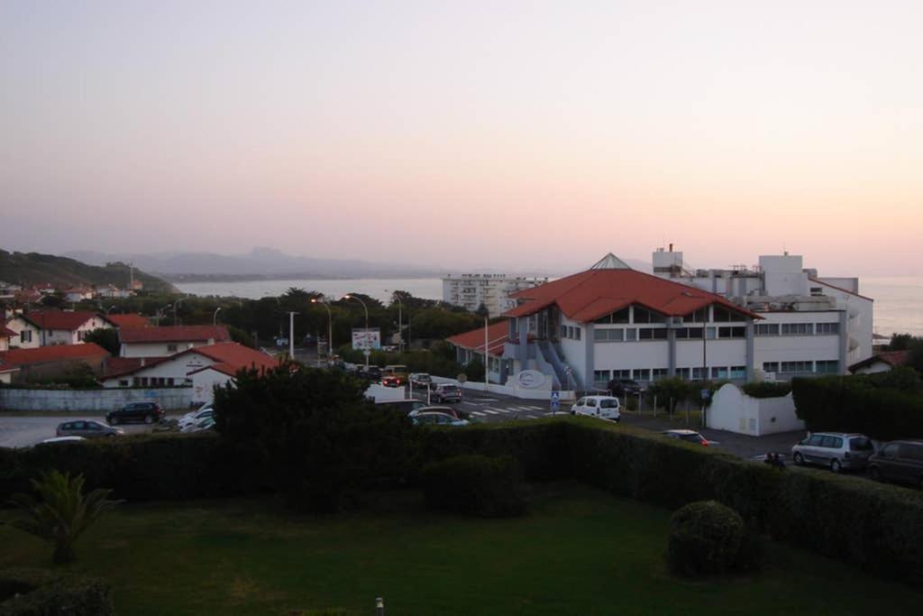 Vue Sur Mer Et Plage De Marbella Biarritz Kültér fotó